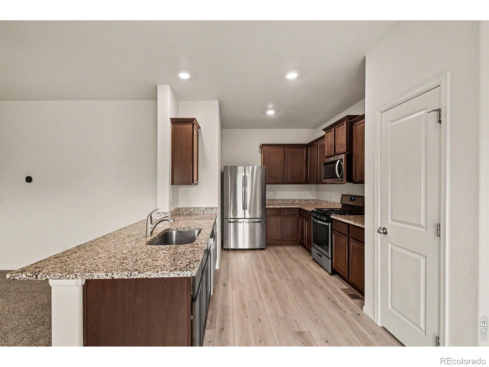MLS Image #7 for 407  keene place,keenesburg, Colorado