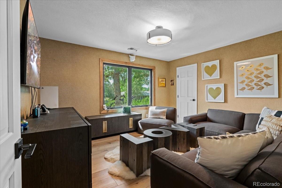 MLS Image #41 for 2011 s gray drive,lakewood, Colorado