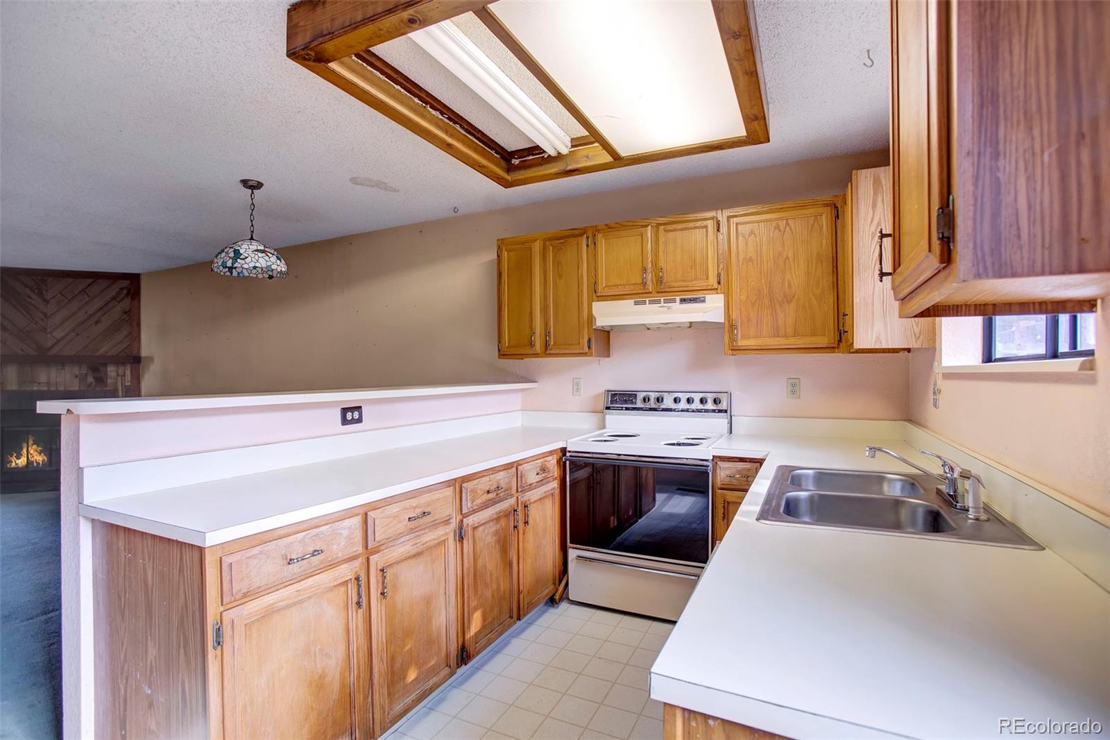 MLS Image #5 for 5423 s delaware street,littleton, Colorado