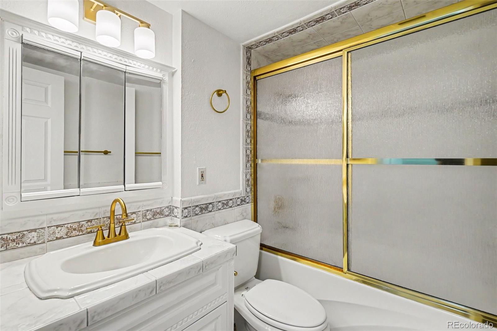 MLS Image #12 for 4227 s uravan street,aurora, Colorado