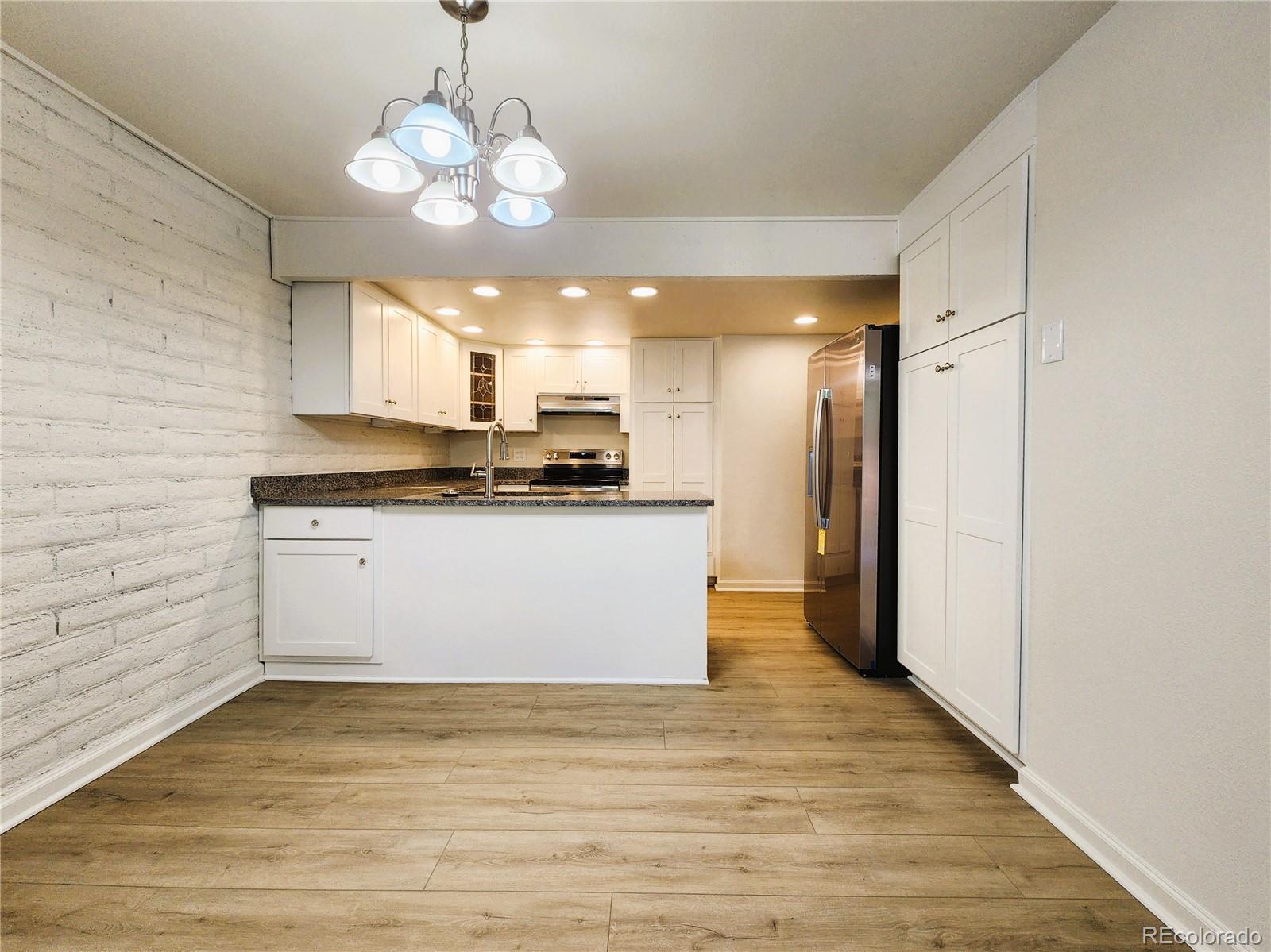 MLS Image #14 for 4640 s akron street,englewood, Colorado