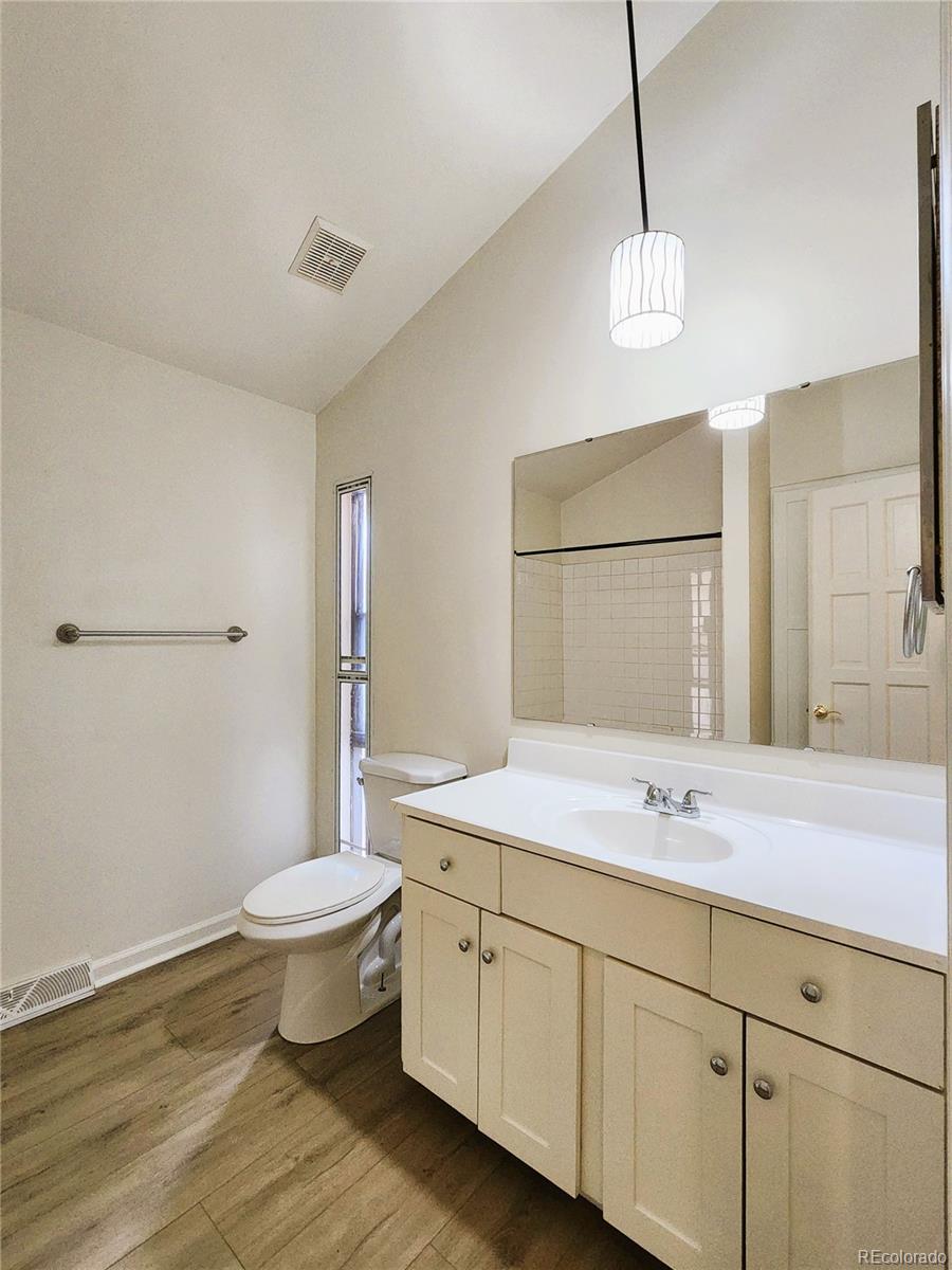 MLS Image #21 for 4640 s akron street,englewood, Colorado