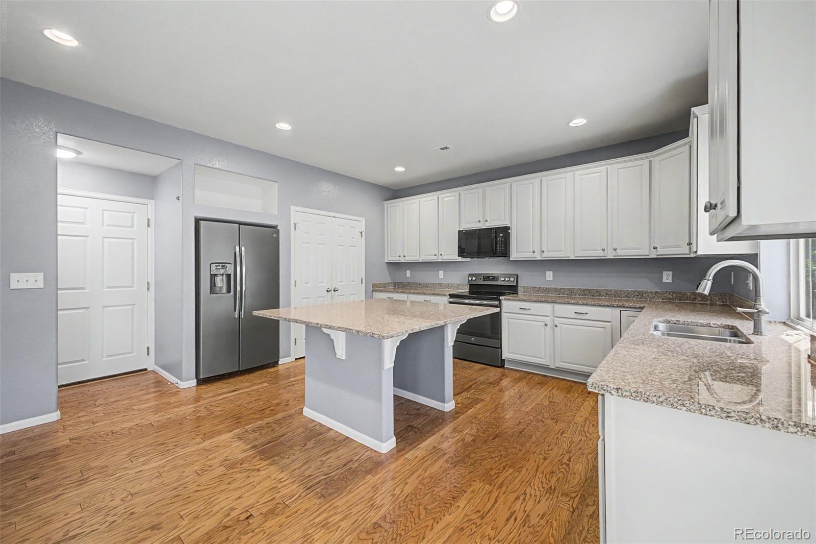 MLS Image #10 for 10537  racine way,commerce city, Colorado