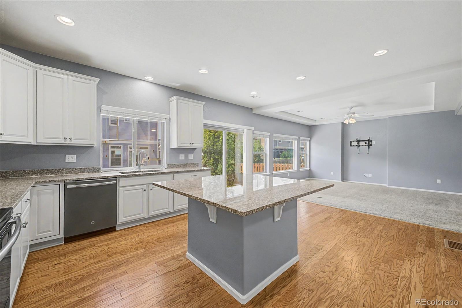 MLS Image #11 for 10537  racine way,commerce city, Colorado
