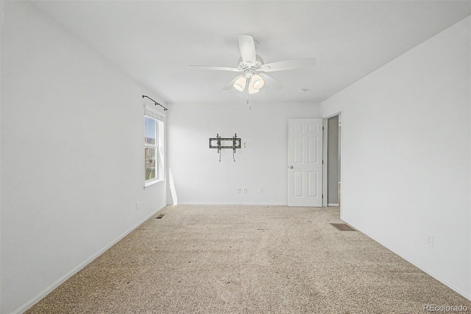 MLS Image #16 for 10537  racine way,commerce city, Colorado