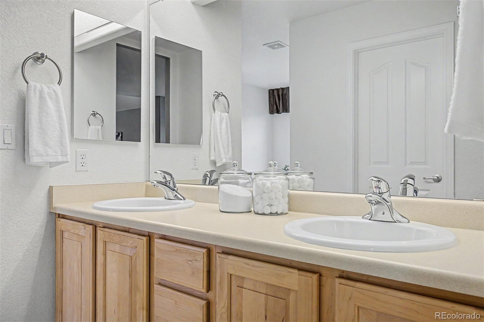 MLS Image #30 for 7318 s millbrook street,aurora, Colorado