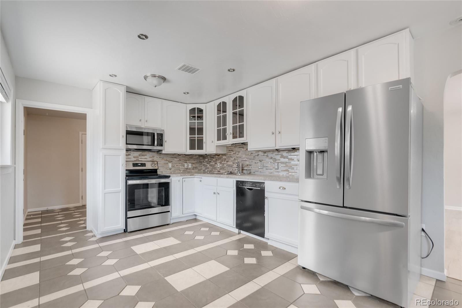 MLS Image #9 for 1560  pueblo court,thornton, Colorado