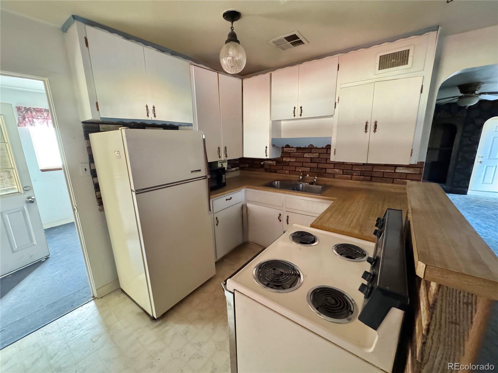 MLS Image #5 for 9371  nagel drive,denver, Colorado