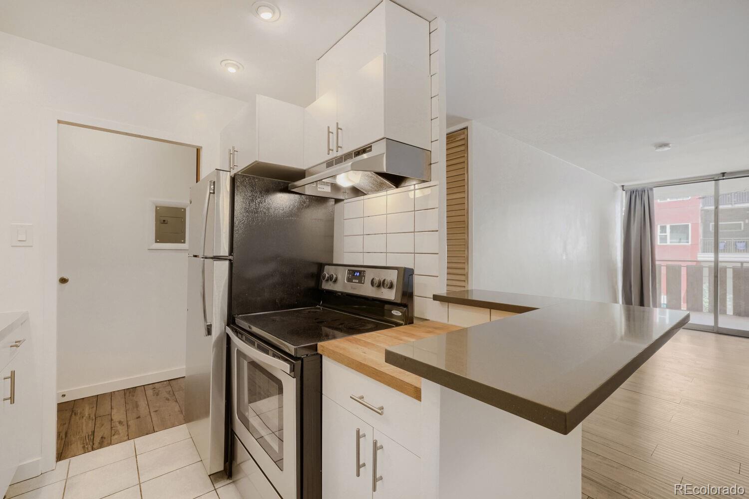 MLS Image #5 for 1111 n ash street,denver, Colorado
