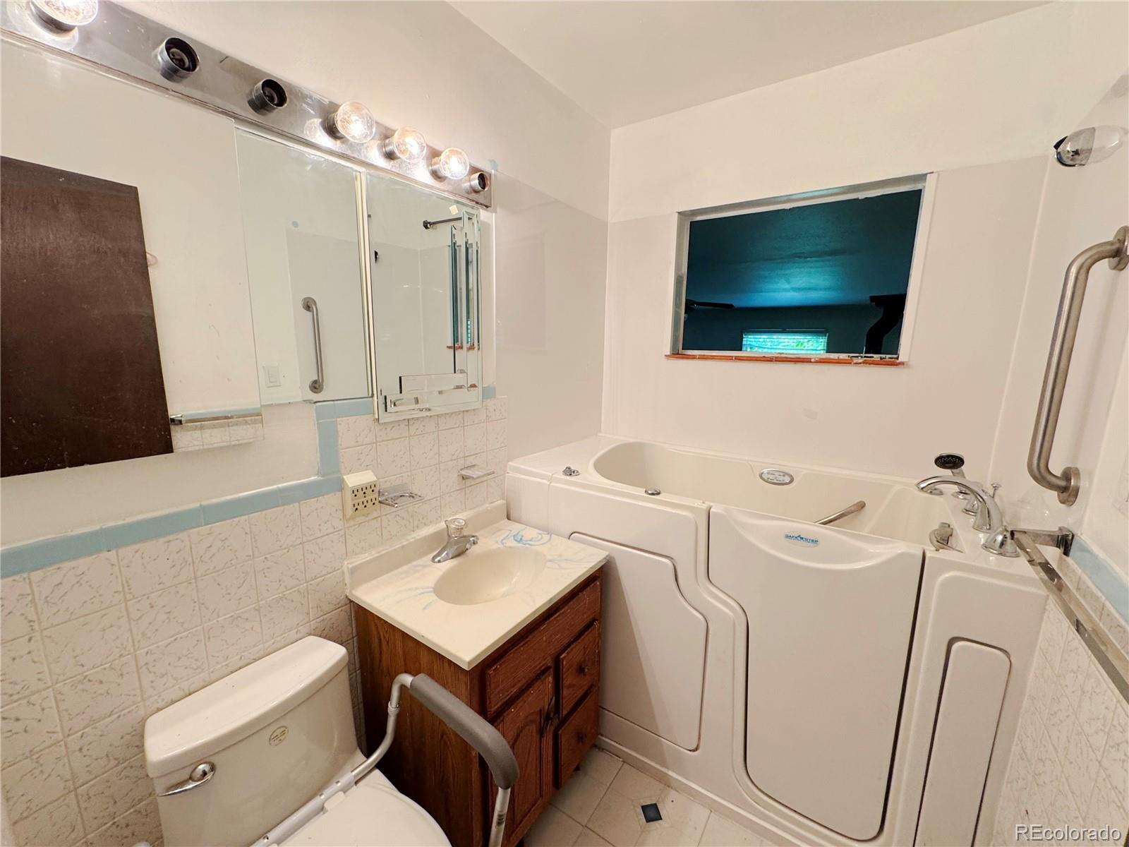 MLS Image #7 for 2081 s lowell boulevard,denver, Colorado