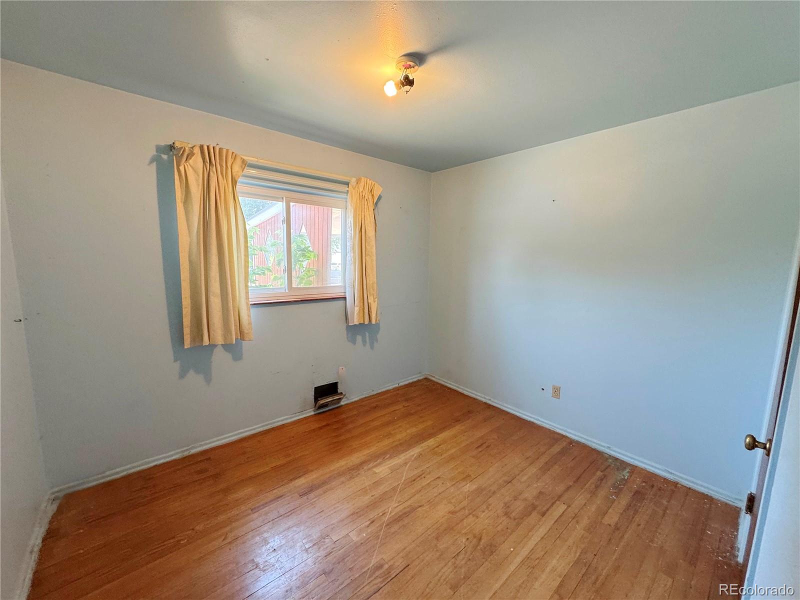 MLS Image #8 for 2081 s lowell boulevard,denver, Colorado