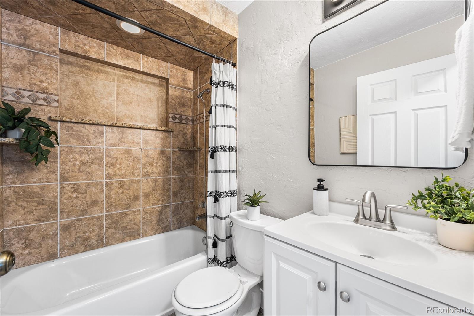 MLS Image #13 for 5133 w dakota avenue,denver, Colorado