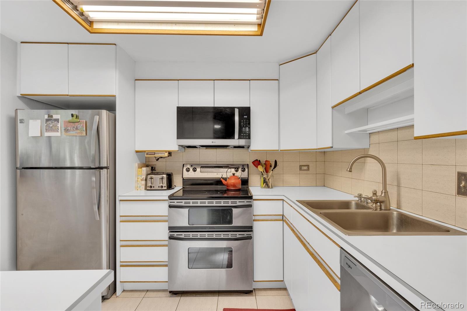 MLS Image #6 for 1085 n lafayette street 204,denver, Colorado