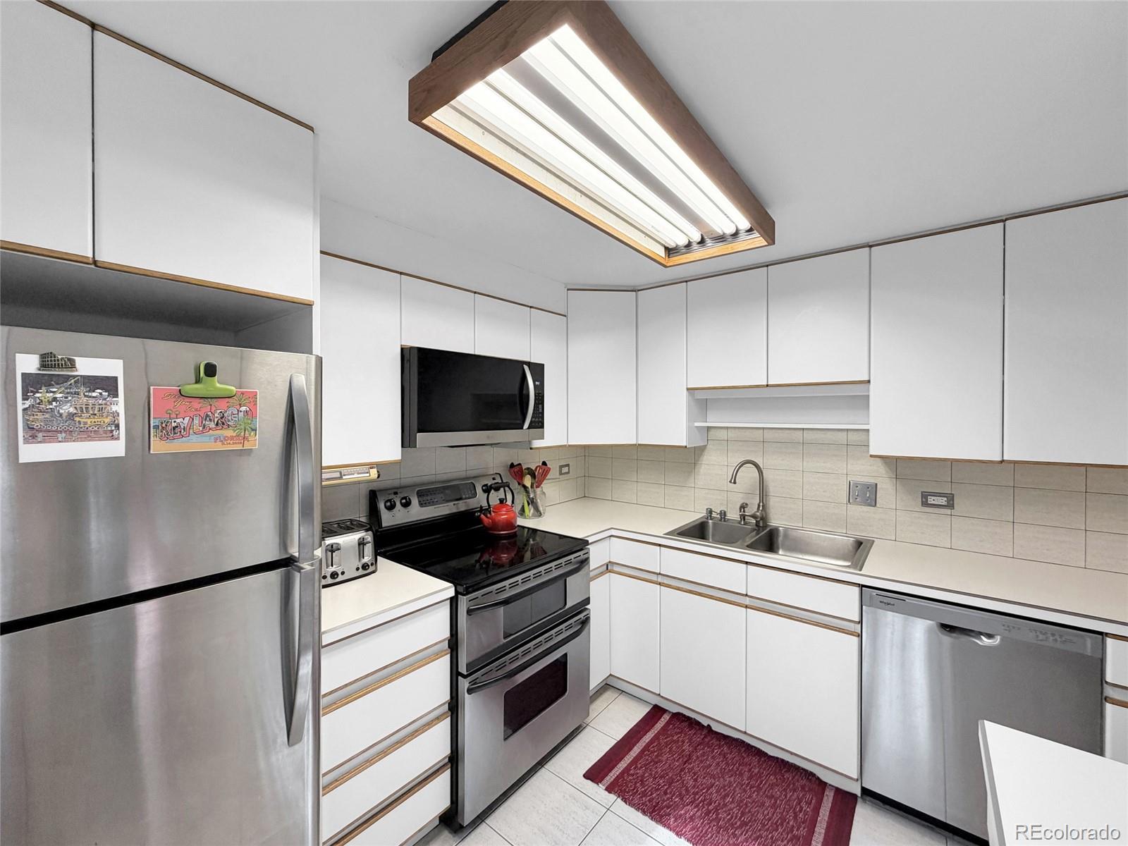MLS Image #8 for 1085 n lafayette street 204,denver, Colorado