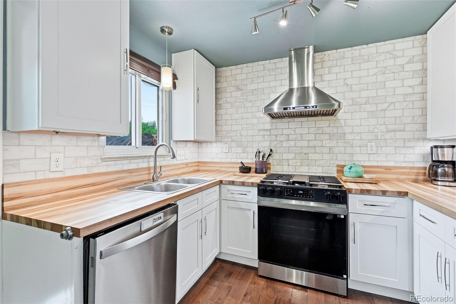 MLS Image #17 for 3233  troy street,aurora, Colorado