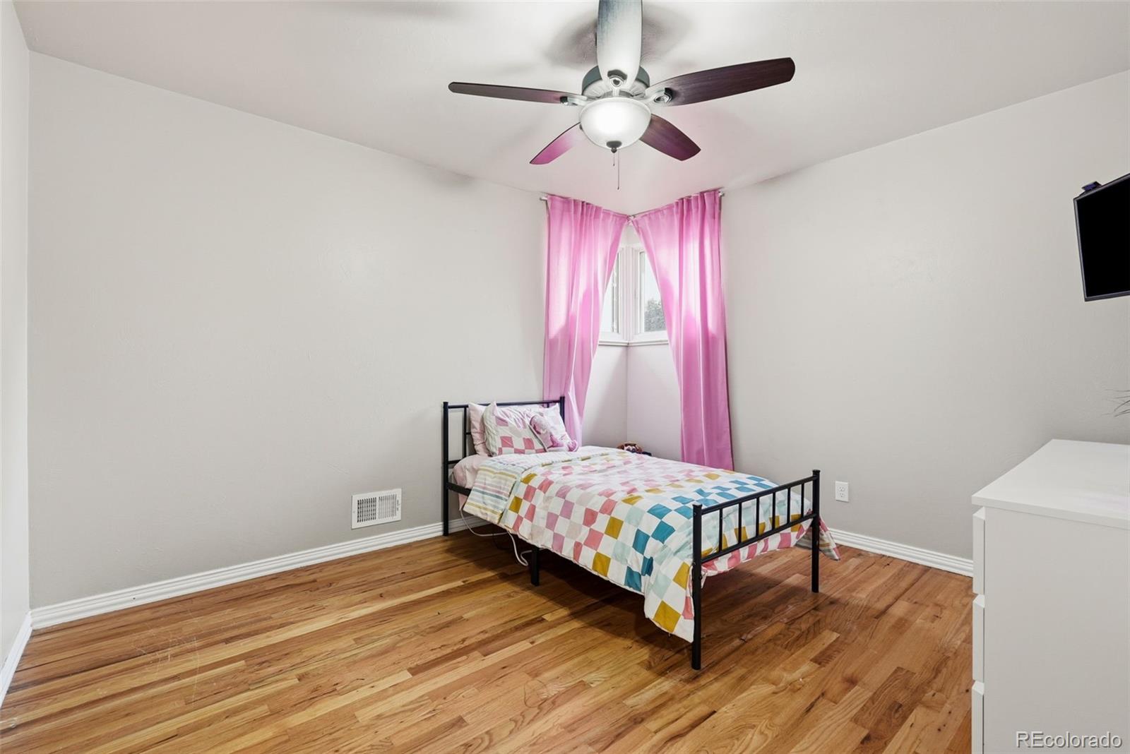 MLS Image #21 for 3233  troy street,aurora, Colorado