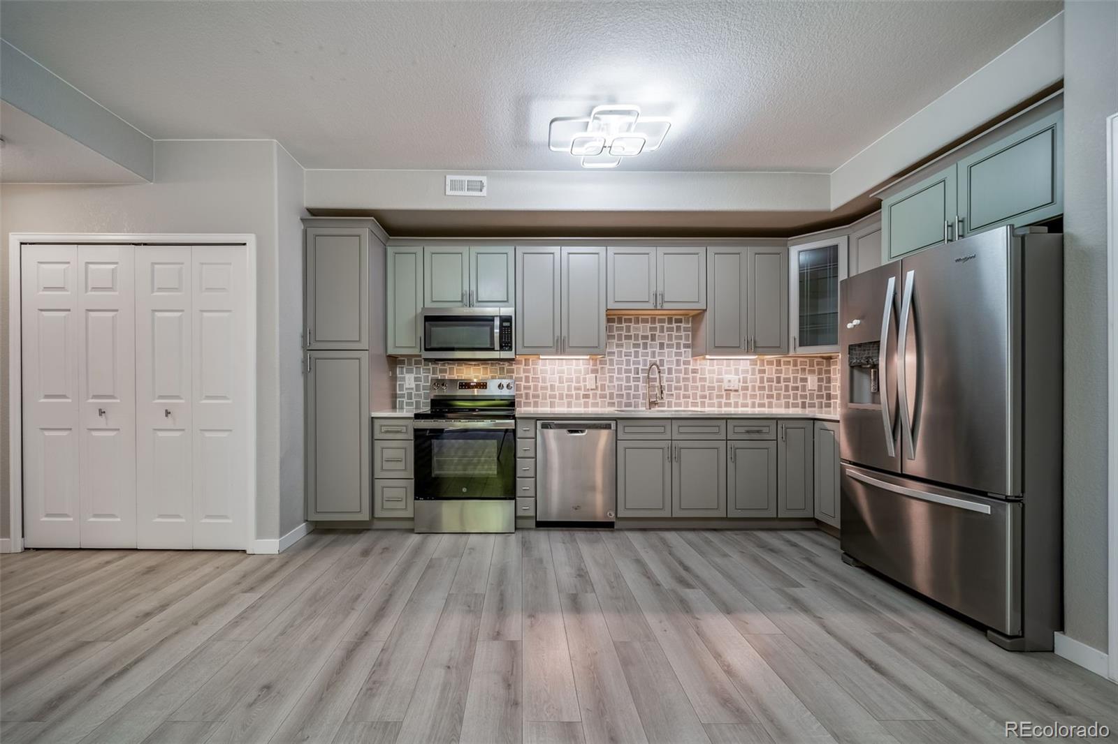 MLS Image #15 for 7160 s wenatchee way,aurora, Colorado