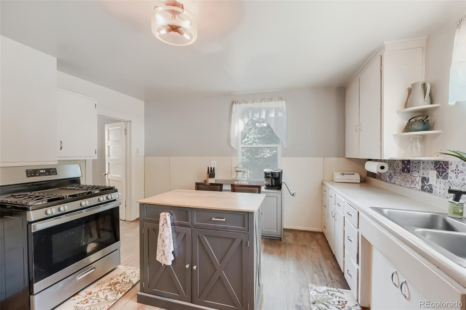 MLS Image #8 for 406 e emma street,lafayette, Colorado