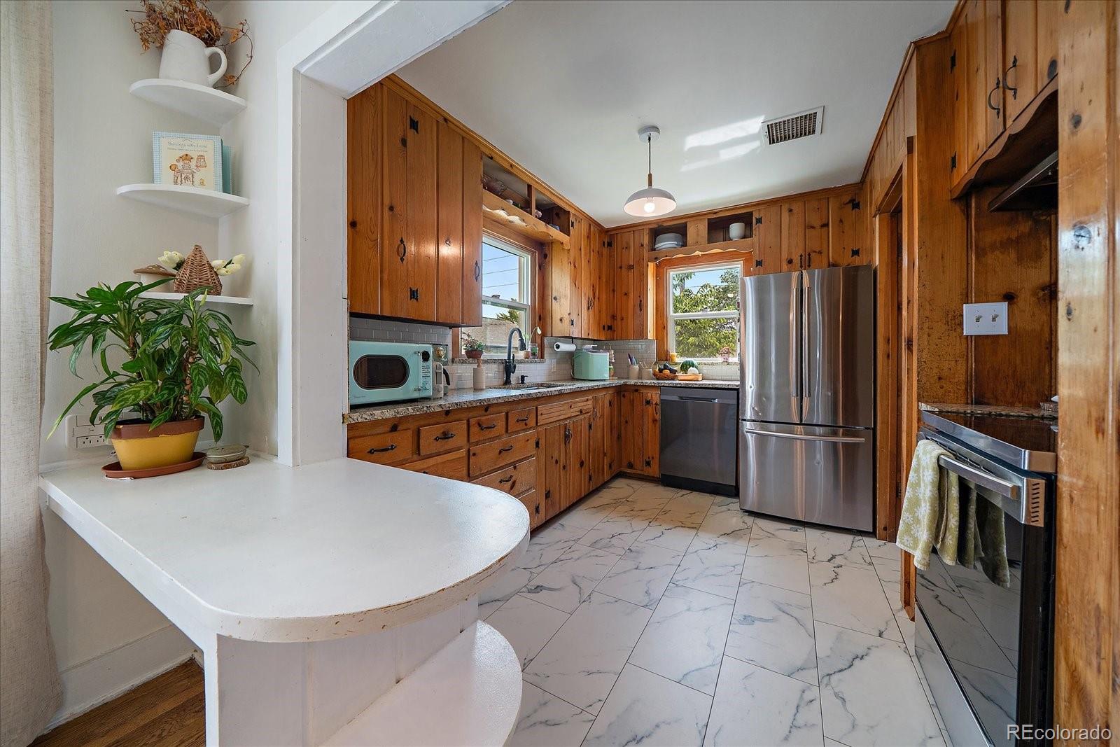 MLS Image #13 for 3761 s bannock street,englewood, Colorado