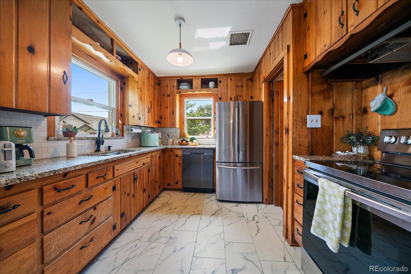 MLS Image #15 for 3761 s bannock street,englewood, Colorado