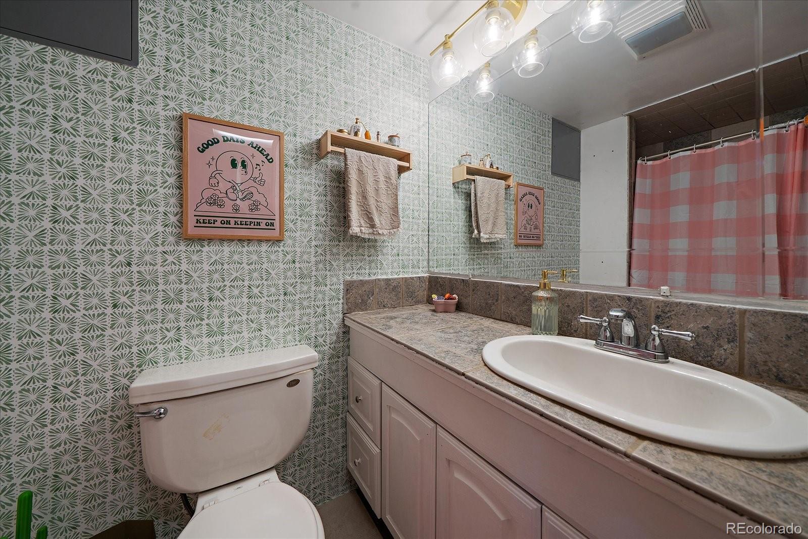 MLS Image #20 for 3761 s bannock street,englewood, Colorado