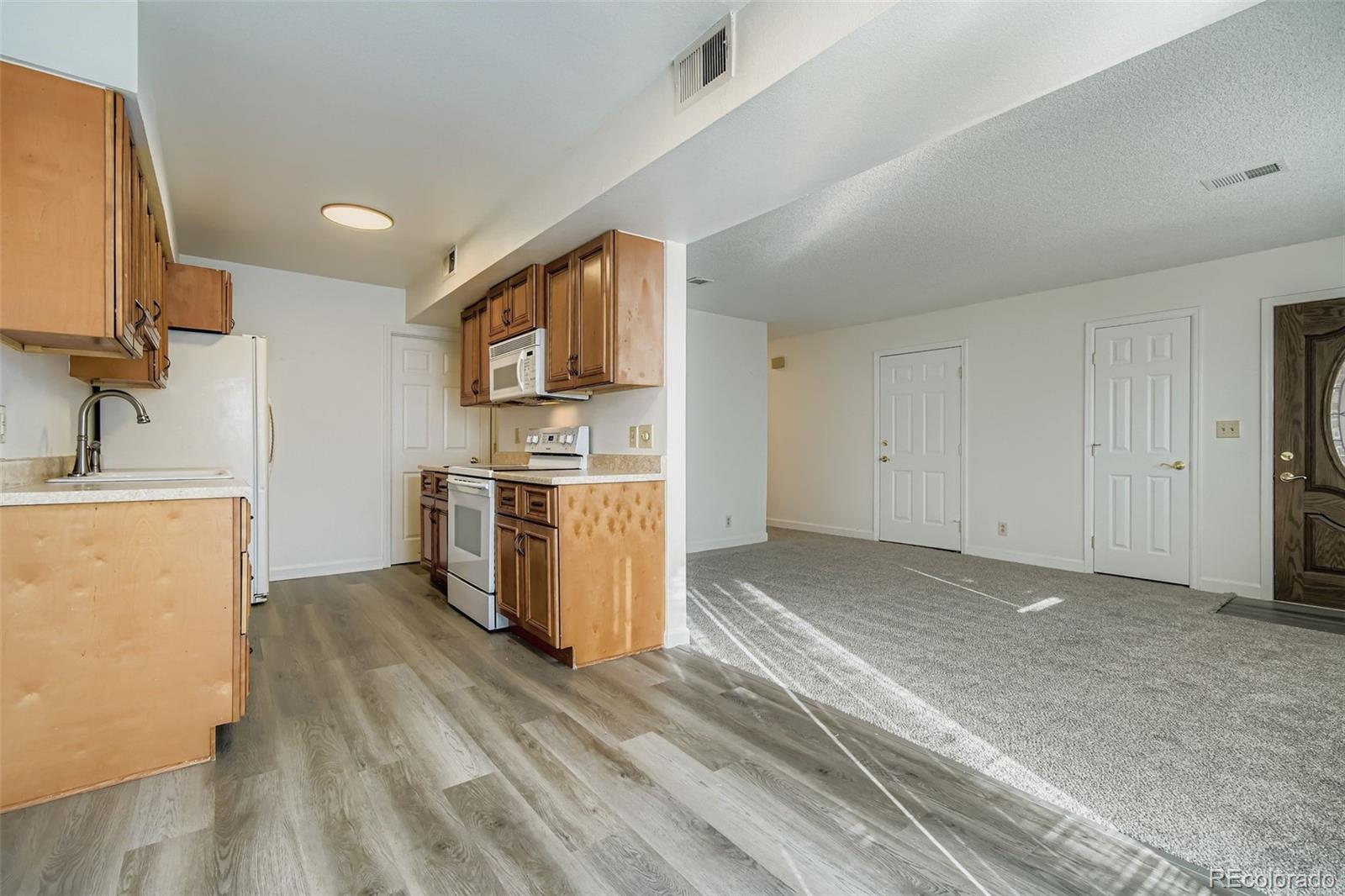 MLS Image #2 for 9864  orangewood drive,denver, Colorado