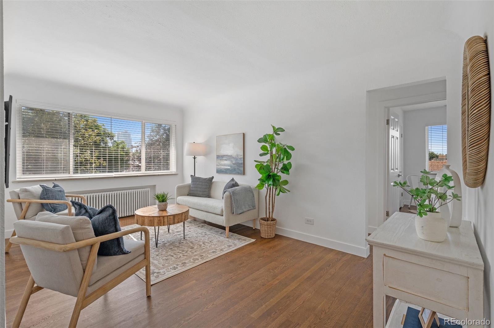 MLS Image #13 for 85 n grant street 38,denver, Colorado