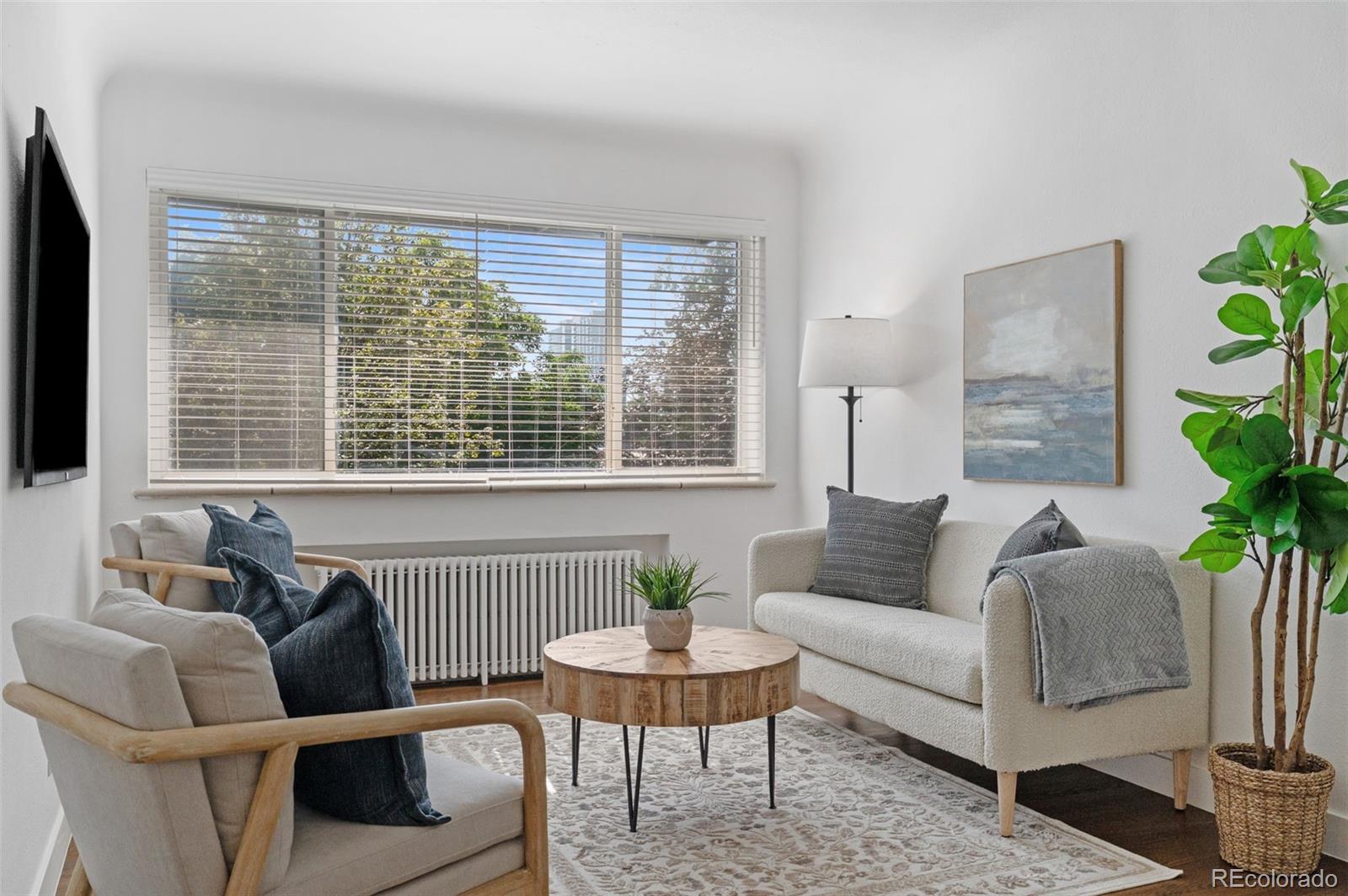 MLS Image #14 for 85 n grant street 38,denver, Colorado
