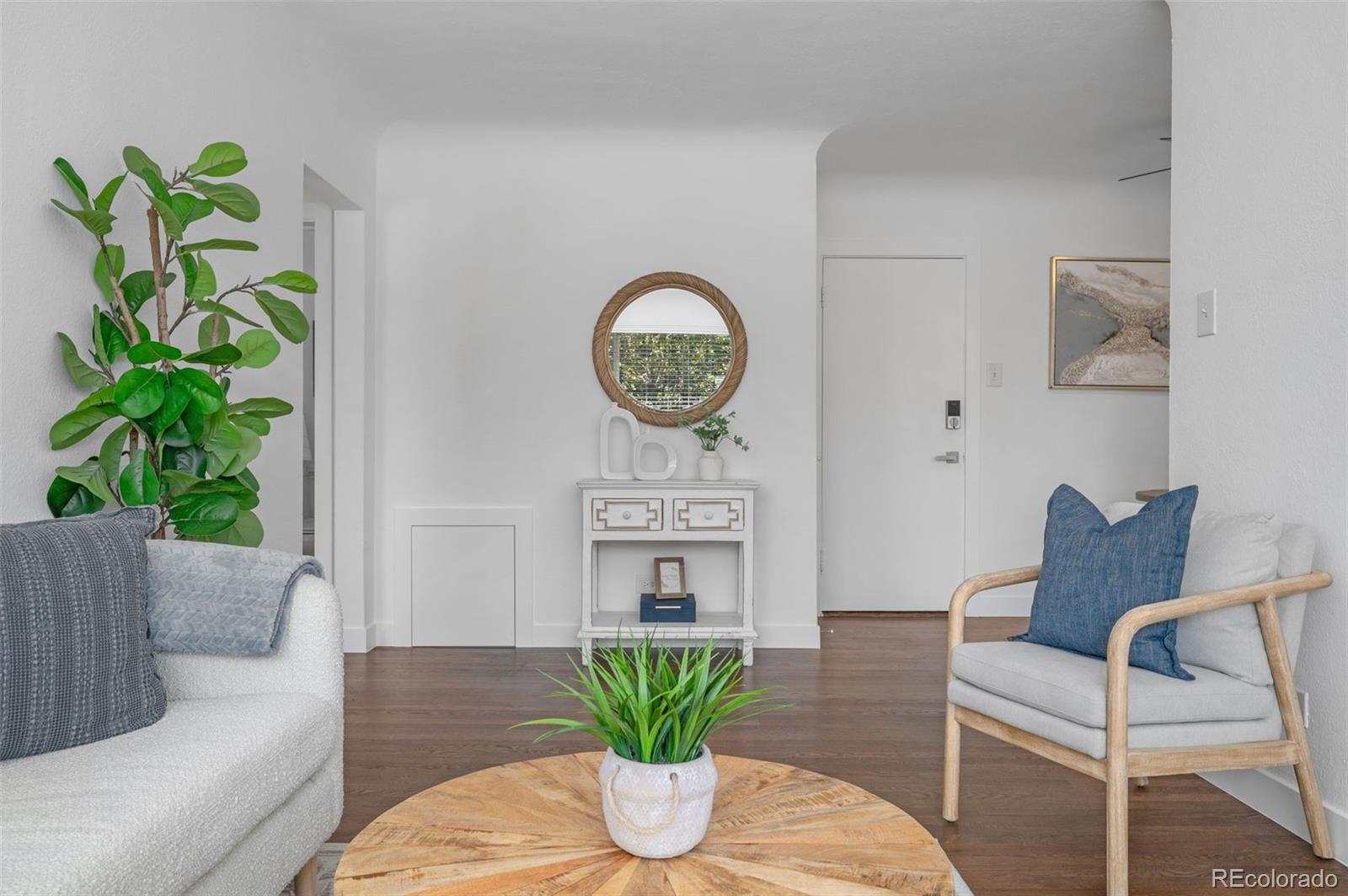 MLS Image #17 for 85 n grant street 38,denver, Colorado