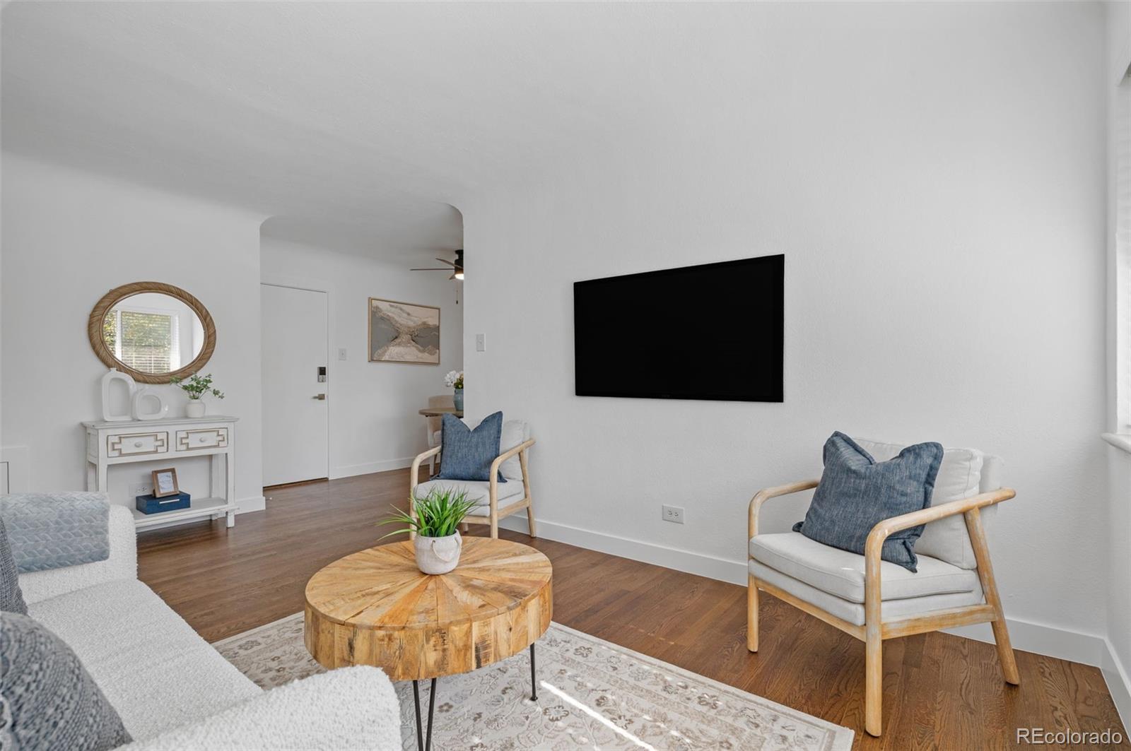 MLS Image #18 for 85 n grant street 38,denver, Colorado
