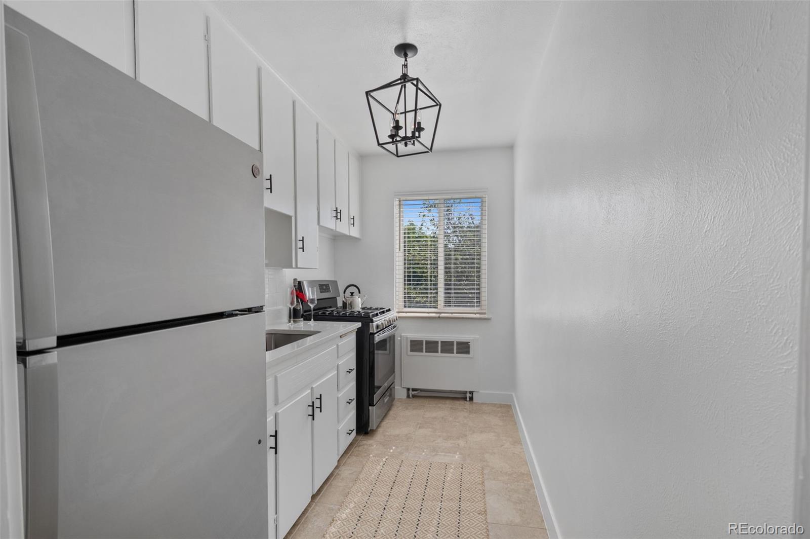 MLS Image #9 for 85 n grant street 38,denver, Colorado