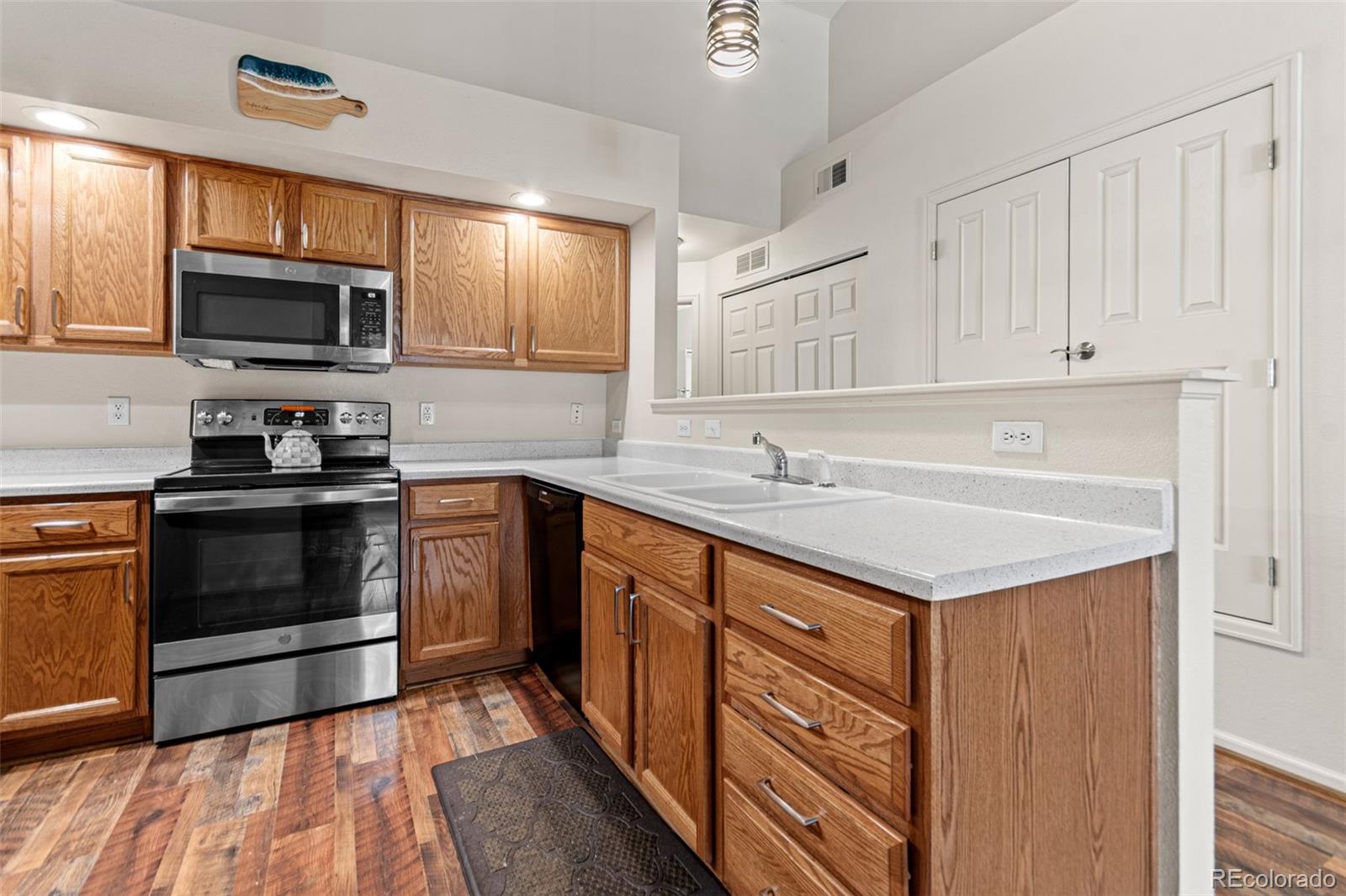 MLS Image #9 for 18611 e water drive e,aurora, Colorado