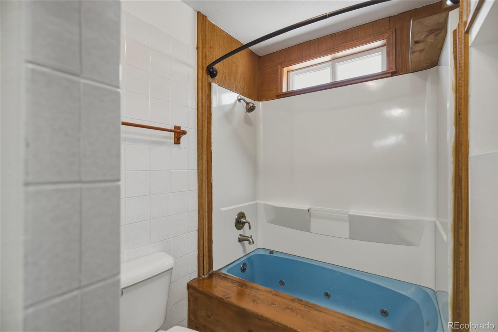 MLS Image #11 for 1145 s vrain street,denver, Colorado