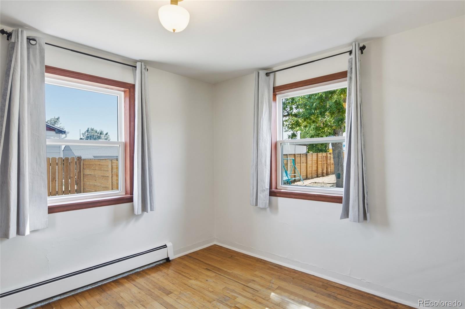 MLS Image #19 for 1145 s vrain street,denver, Colorado