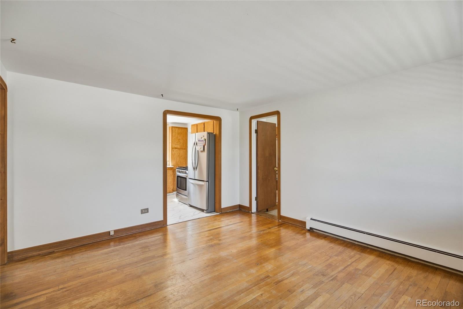 MLS Image #6 for 1145 s vrain street,denver, Colorado