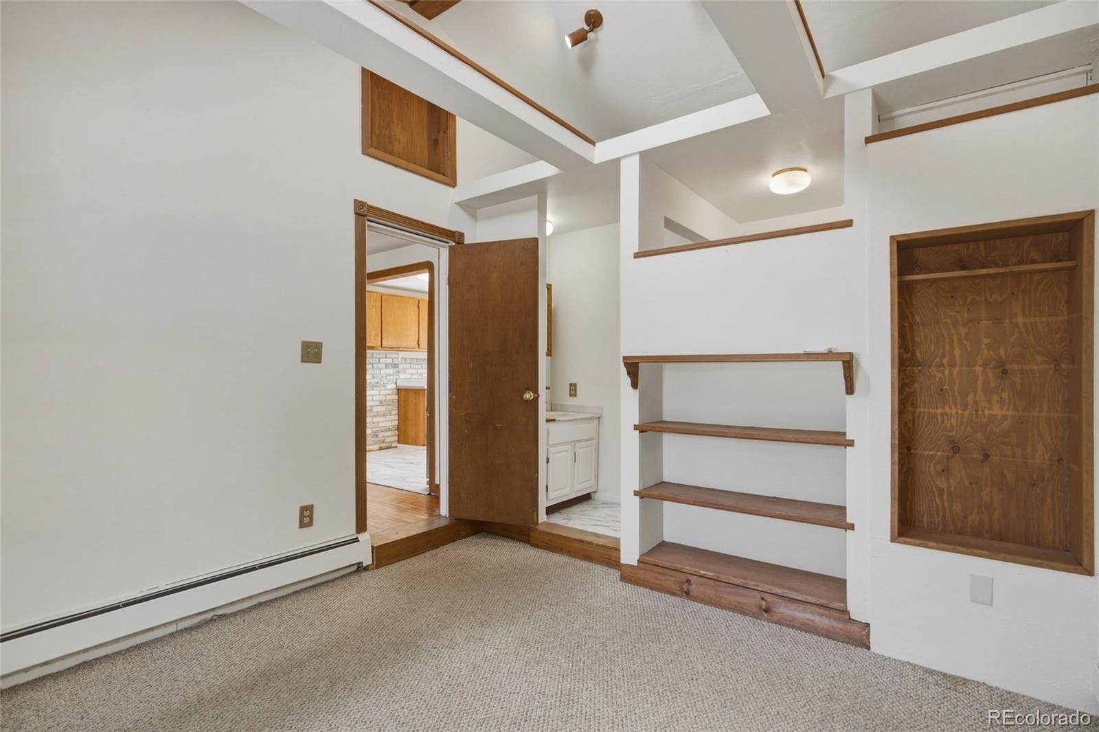 MLS Image #9 for 1145 s vrain street,denver, Colorado