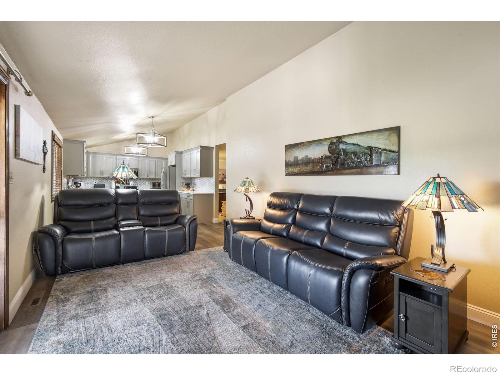 MLS Image #16 for 204  river road,platteville, Colorado