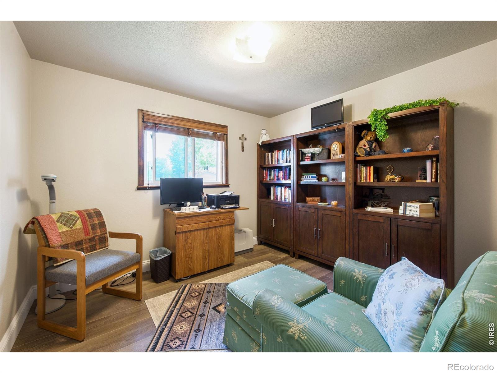 MLS Image #19 for 204  river road,platteville, Colorado