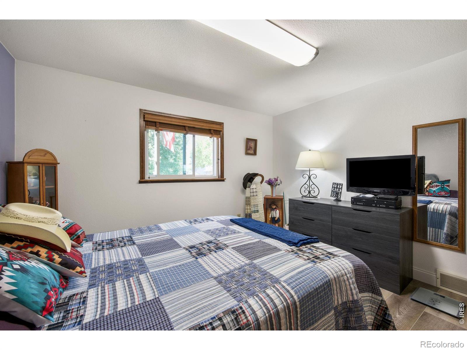 MLS Image #21 for 204  river road,platteville, Colorado