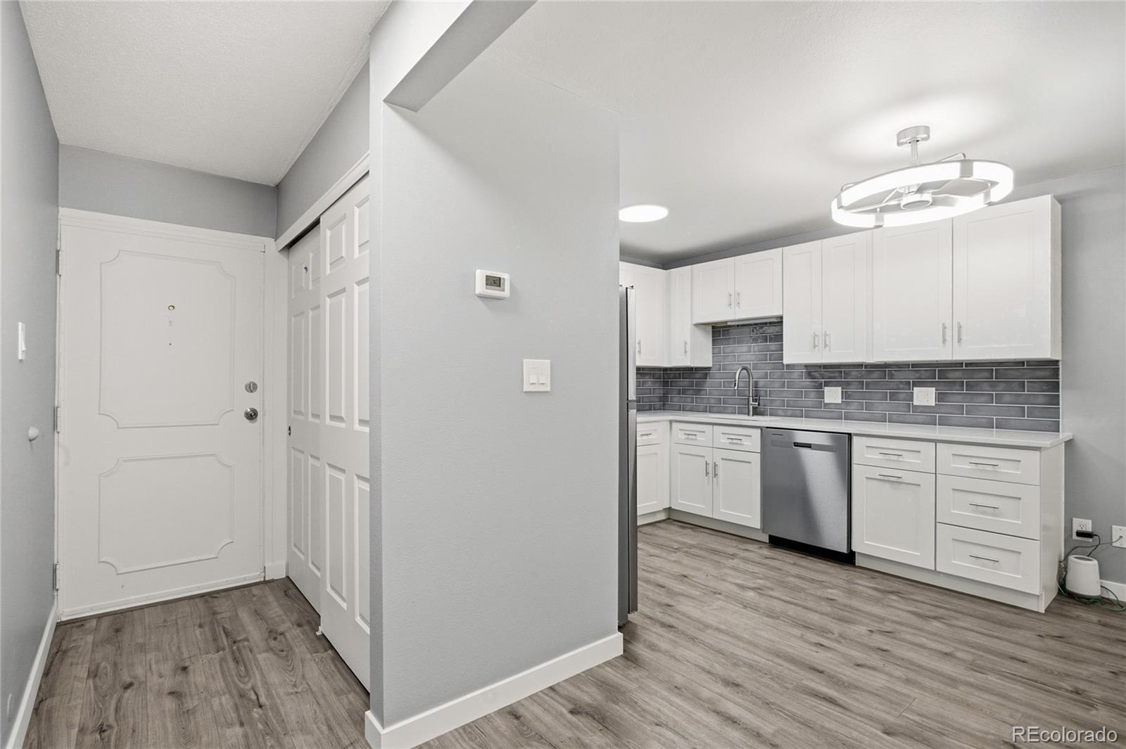 MLS Image #6 for 795 s alton way,denver, Colorado