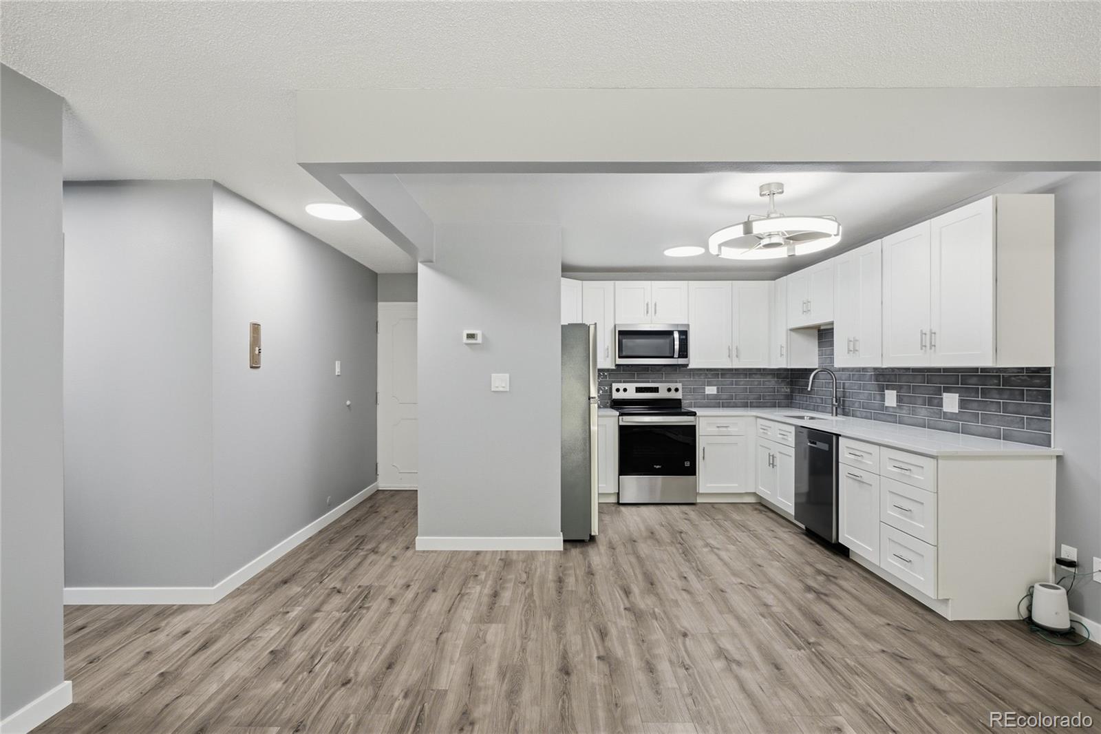 MLS Image #9 for 795 s alton way,denver, Colorado