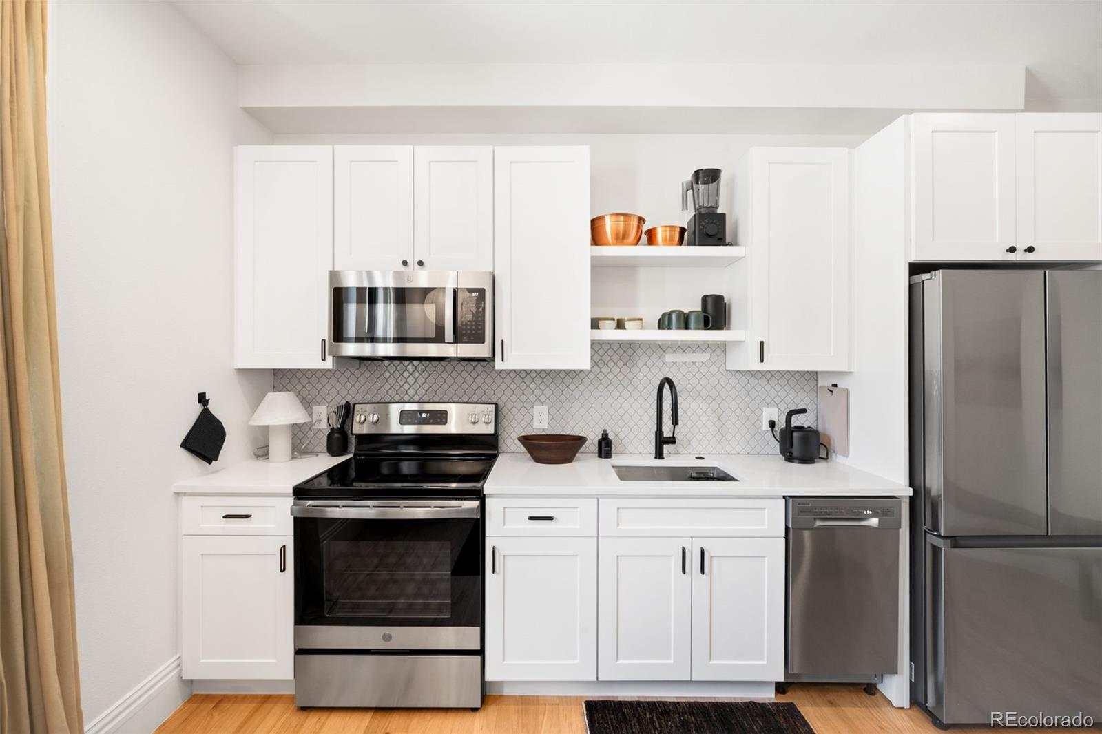 MLS Image #14 for 1763 n williams  street ,denver, Colorado
