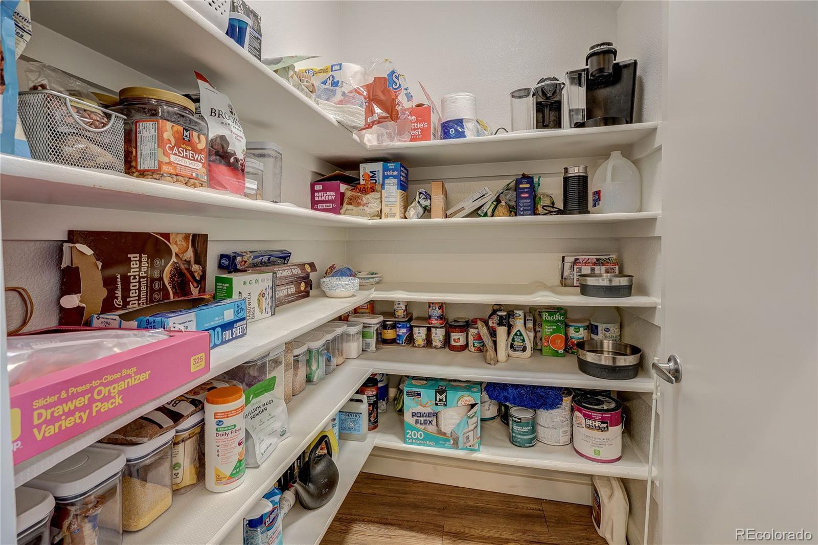 MLS Image #17 for 7700 e 29th avenue,denver, Colorado