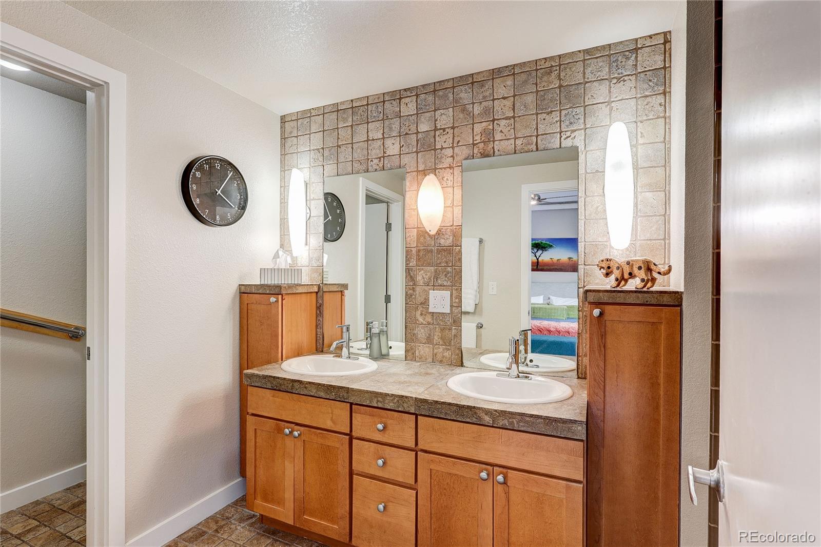 MLS Image #31 for 7700 e 29th avenue,denver, Colorado