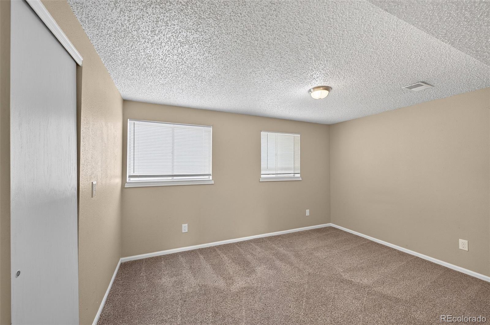 MLS Image #16 for 446 s lima circle,aurora, Colorado