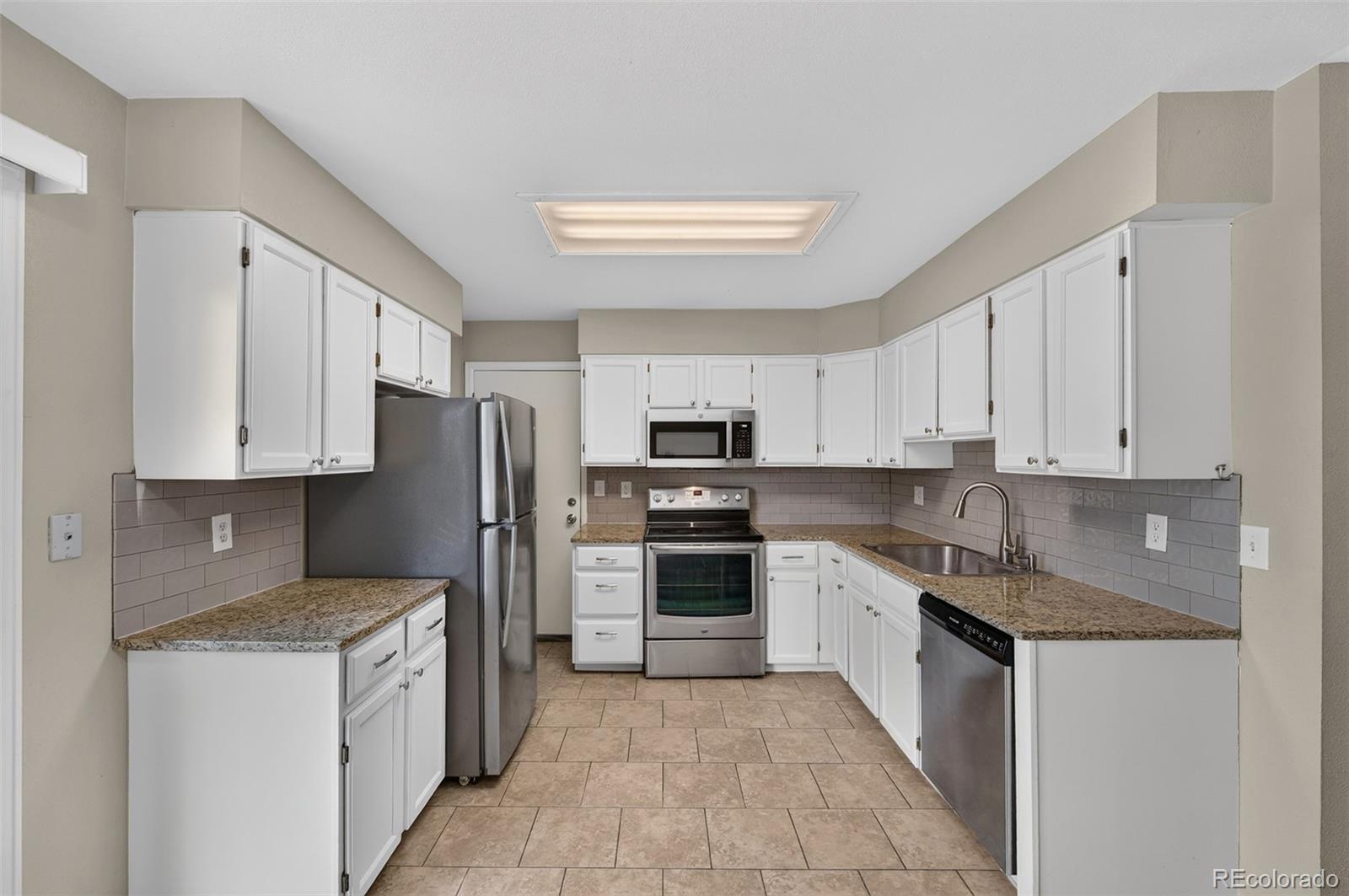 MLS Image #8 for 446 s lima circle,aurora, Colorado