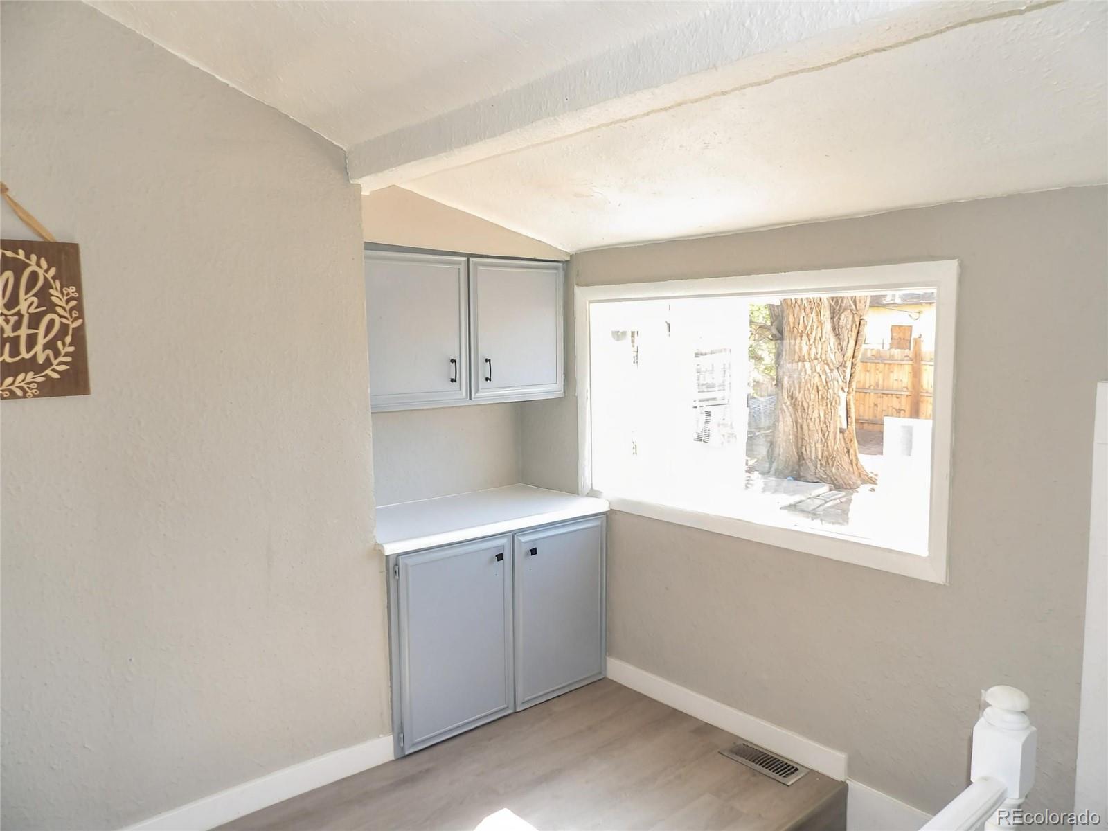 MLS Image #7 for 908 e 9th street,pueblo, Colorado
