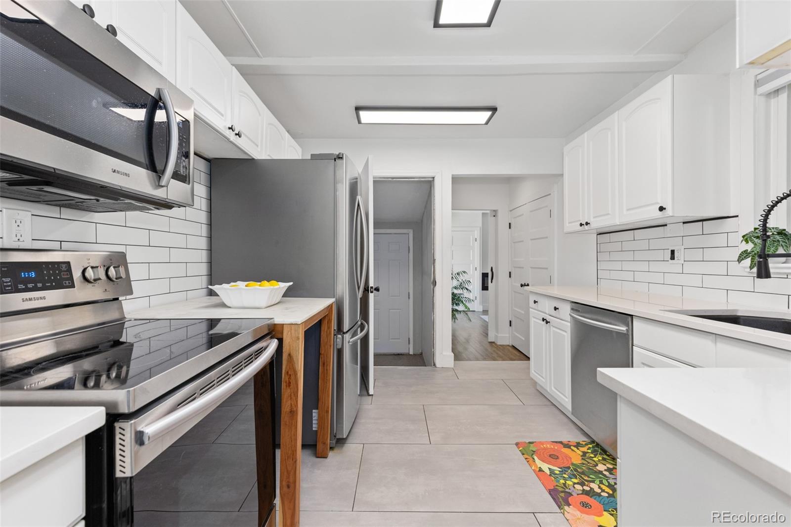MLS Image #7 for 722 s raritan street,denver, Colorado