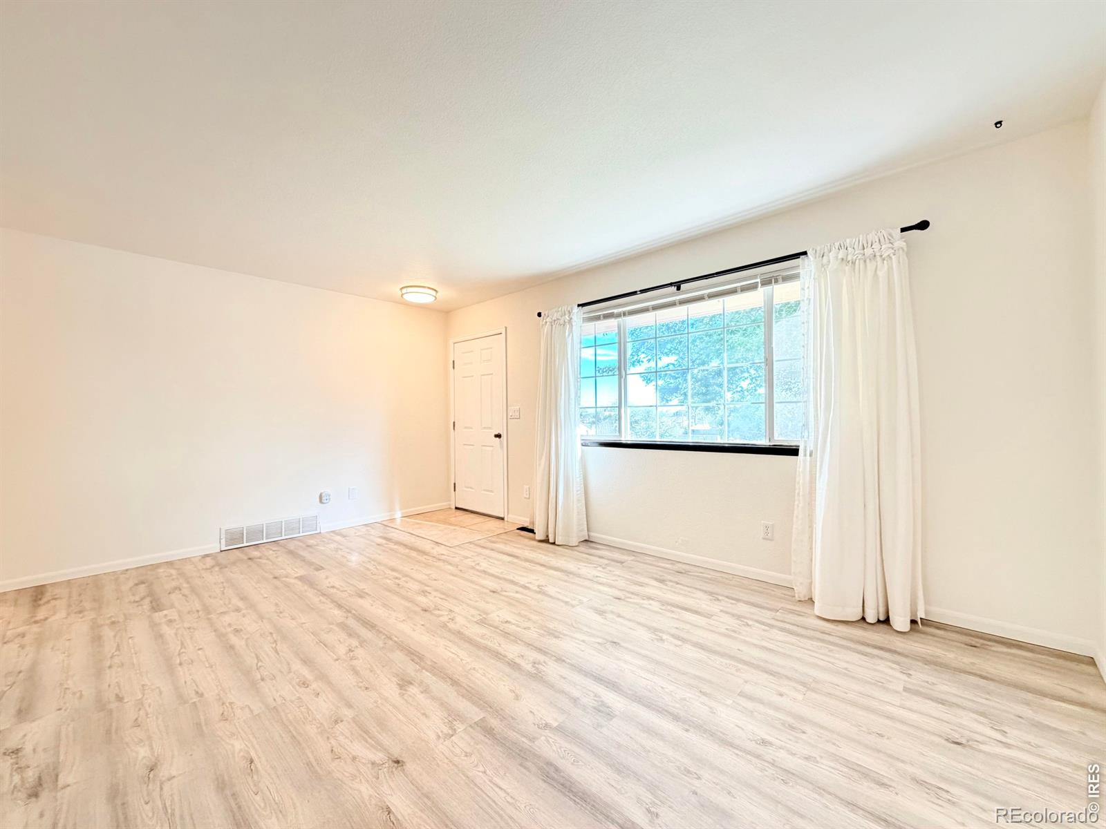 MLS Image #2 for 224  centennial drive,kersey, Colorado