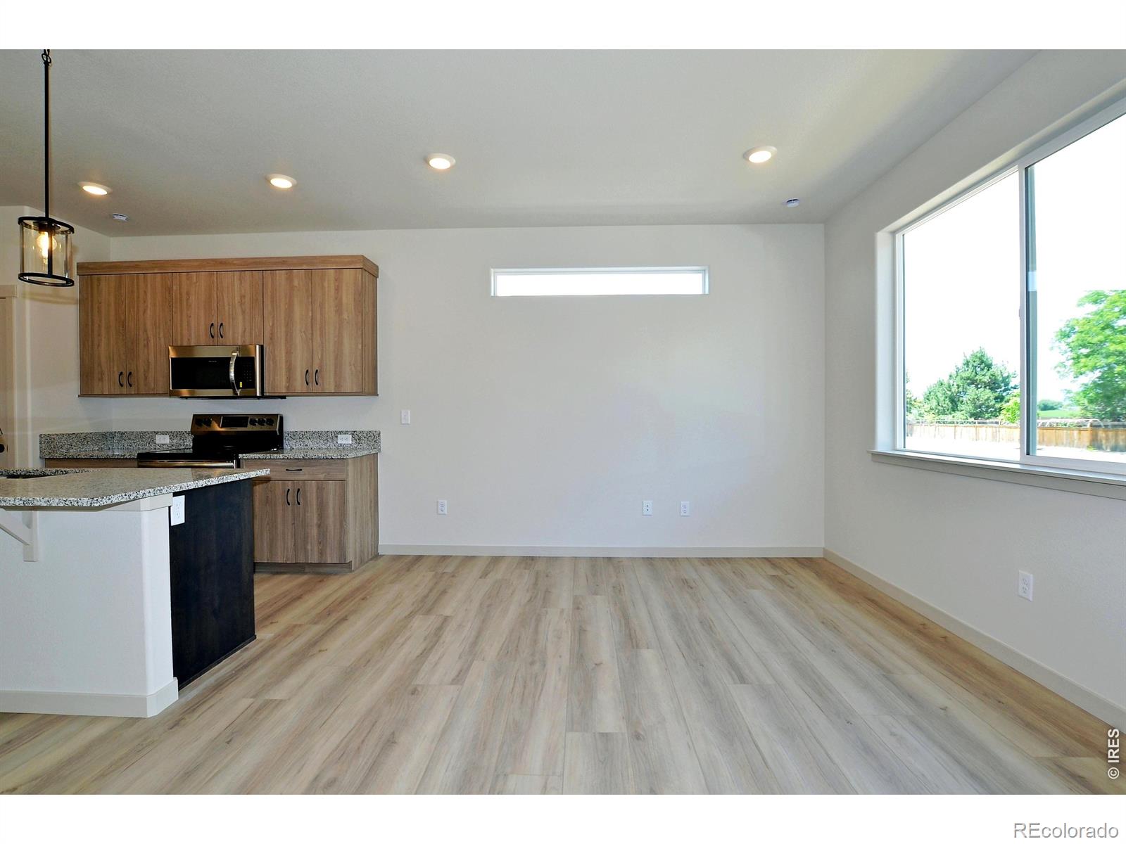 MLS Image #10 for 529 s 10th street,berthoud, Colorado